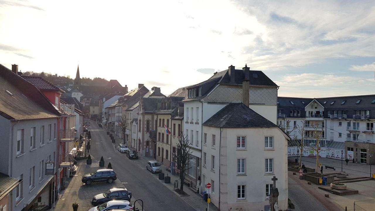 Hotel-Restaurant Beim Schlass Wiltz Exterior photo